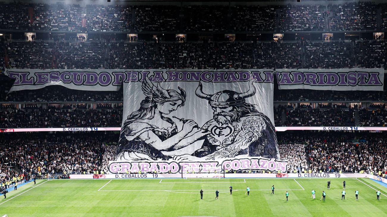 Tifo en el estadio Santiago Bernabéu