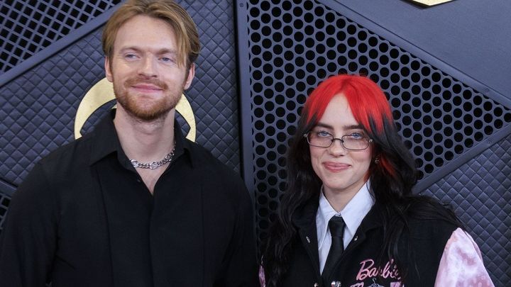 FINNEAS y Billie Eilish, grammy en la categoría 'Canción escrita para medios visuales'  por 'What Was I Made For?' de 'Barbie' / EFE