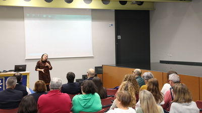 Si quieres aprender la lengua de signos, Fuenlabrada te enseña