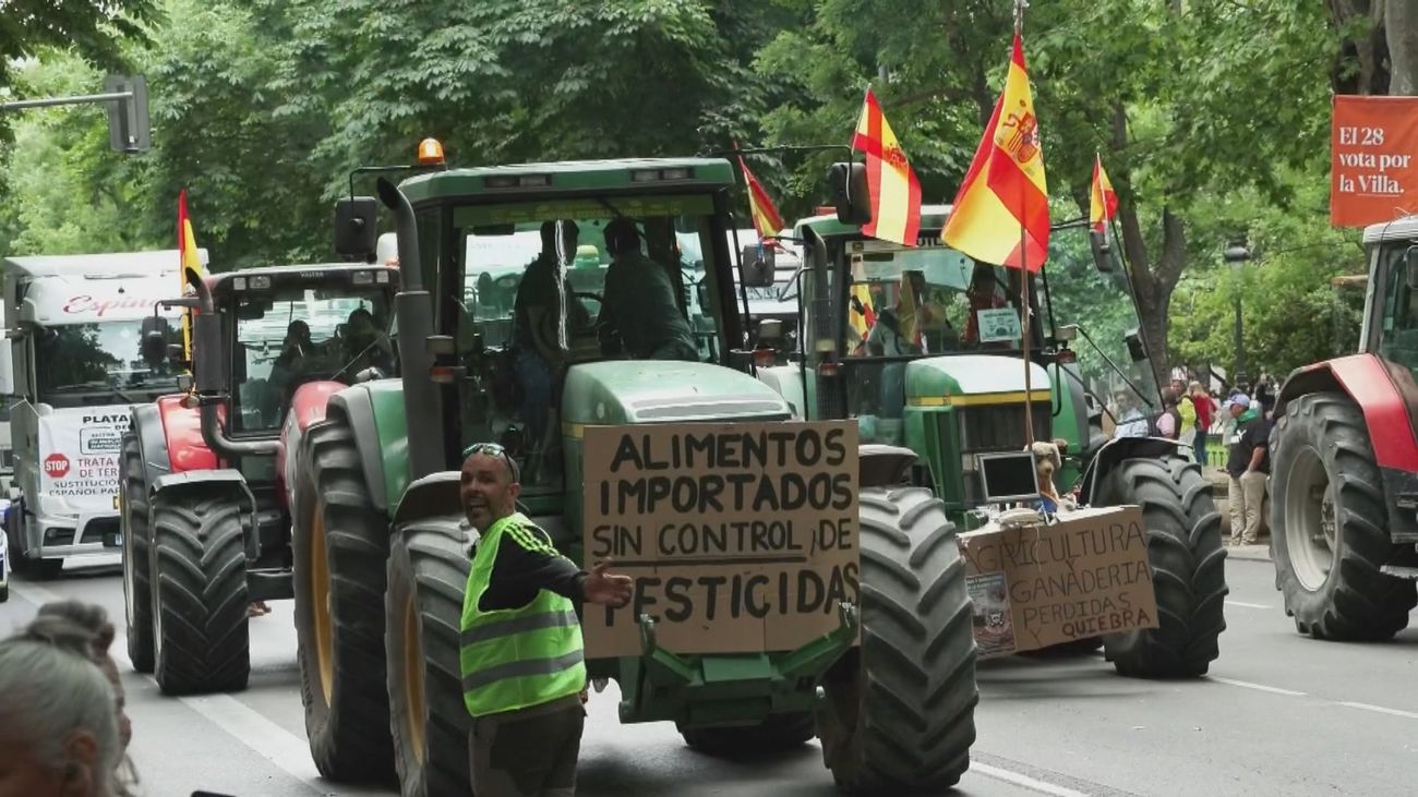 Tractoradas de los  agricultores madrileños que se suman a las protestas del campo