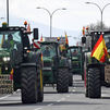 El Gobierno de Sánchez asegura estar "al lado" de los agricultores