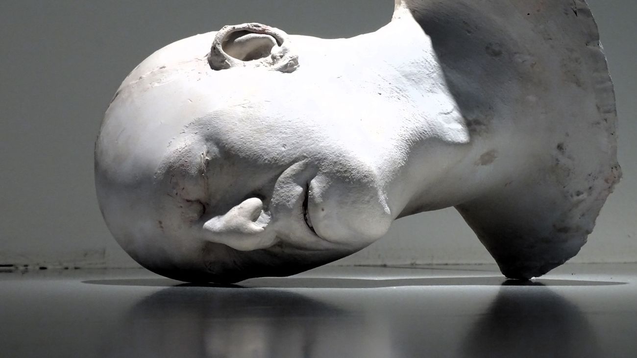 Uno de los bustos de Alberto Capón, en la Capilla del Oidor de Alcalá de Henares