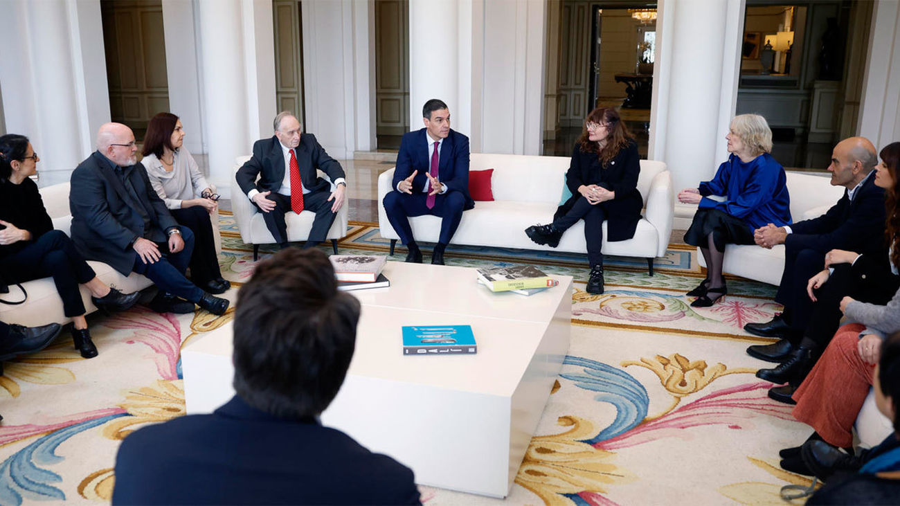 Pedro Sánchez recibe al sector del cine en La Moncloa en vísperas de los Goya
