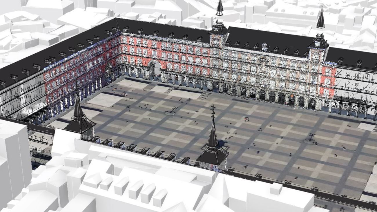Un visor 3D en la web del Ayuntamiento muestra el escaneado más detallado de fachadas y soportales de la Plaza Mayor