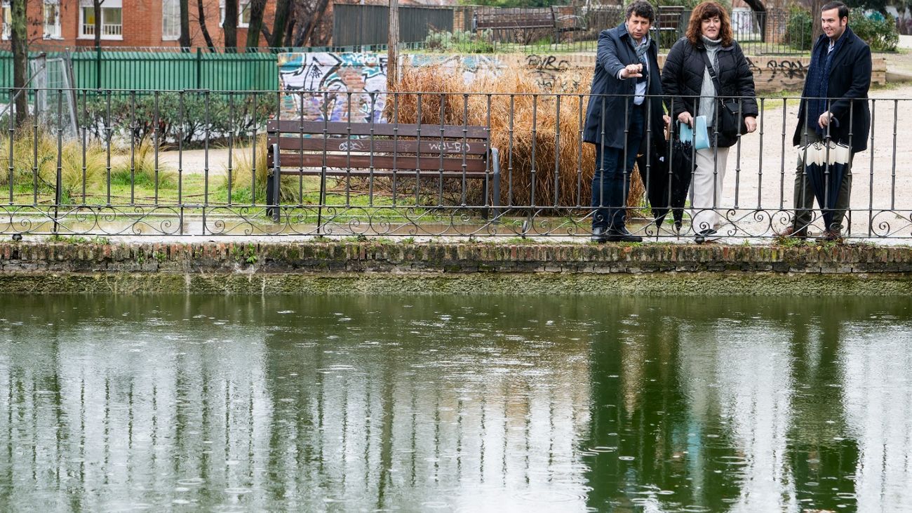 Visita municipal al recuperado estanque histórico de Gilitos, en Alcalá de Henares