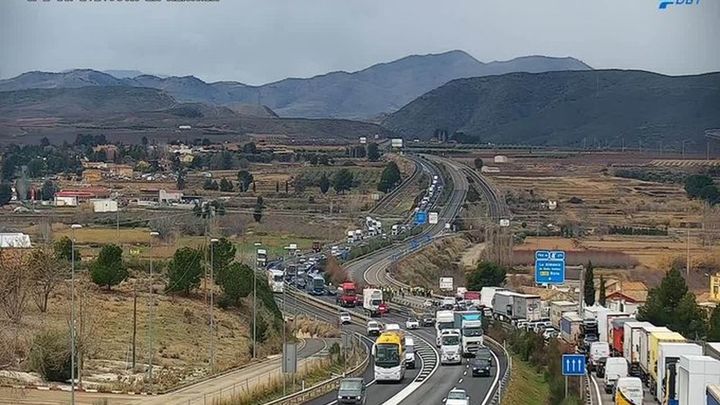 Corte de la A-2 en Zaragoza / DGT