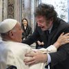 El papa Francisco recibe a Javier Milei en el Vaticano y ambos firman la paz