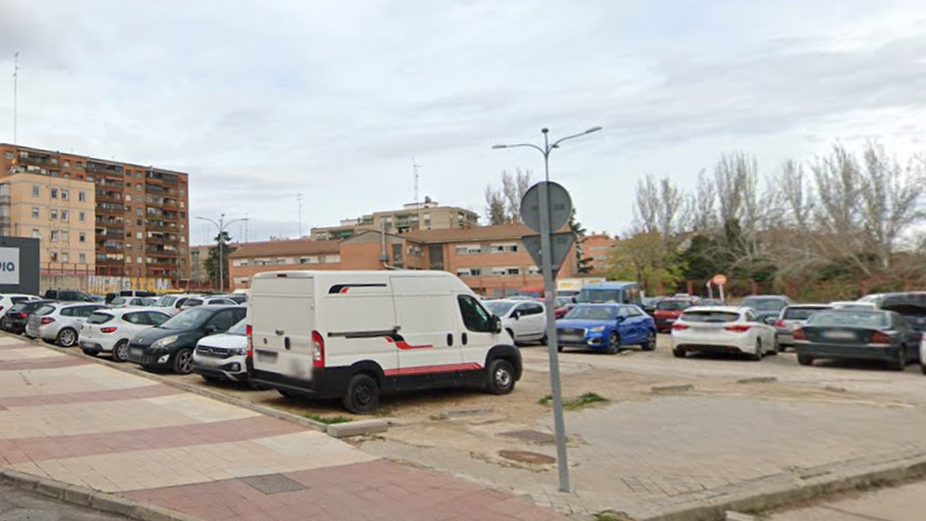 Actual zona de estacionamiento cerca de la calle Jabonería de Alcorcón