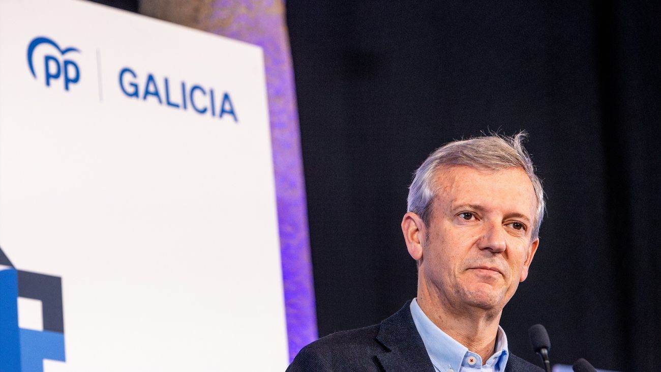 Últimos sondeos de las elecciones gallegas: el PP mantiene la mayoría absoluta y el PSOE se queda en mínimos históricos