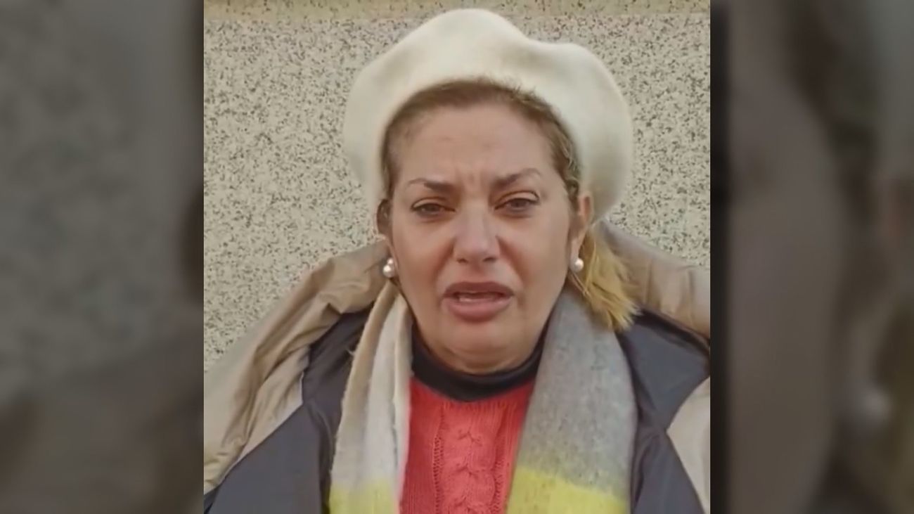 Polémicas palabras de Lola Guzmán, de la Plataforma 6-F, a los policías: “Os mató pocos la ETA”