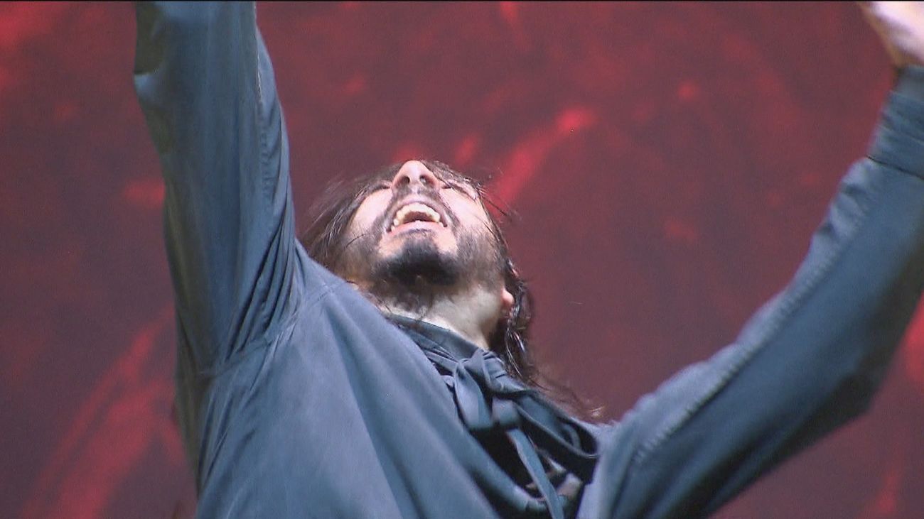 Maya pinta a Rothko sobre las tablas del Pavón