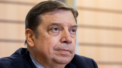 El ministro Planas lamenta que en Europa "no siempre se ha escuchado a los agricultores"