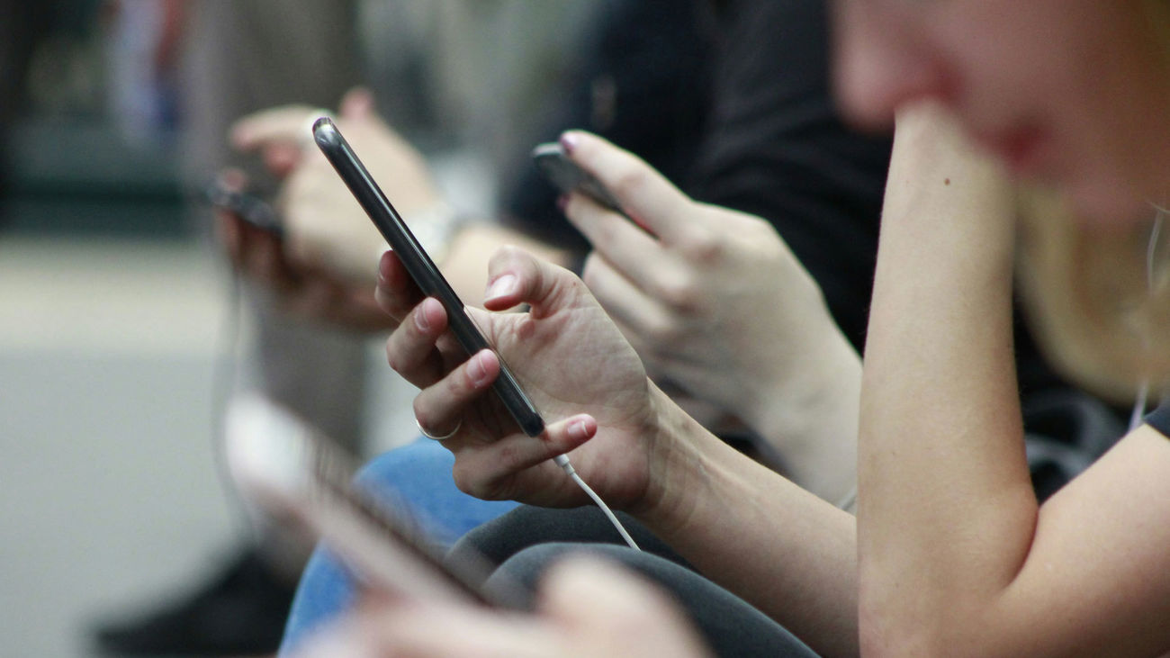 La telefonía móvil en España superó los 59 millones de líneas en 2023