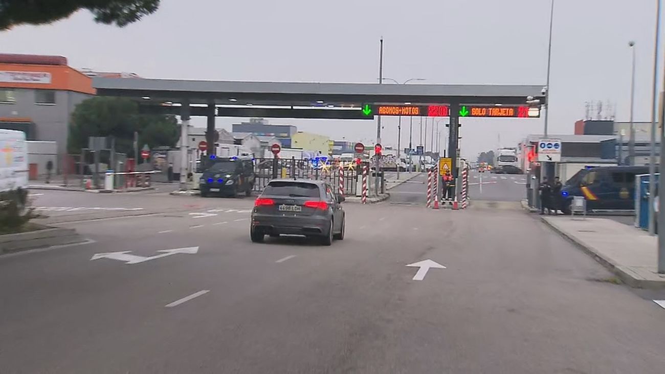 El despliegue policial en Mercamadrid impide la protesta de agricultores y ganaderos