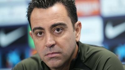 Xavi molesto: "No me preguntéis más por Mbappé"