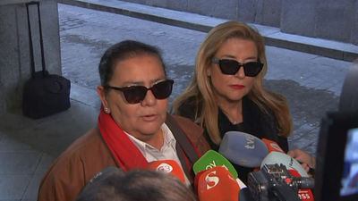 "Revivir esto es muy duro", María del Monte declara en los juzgados de Sevilla por el asalto a su vivienda