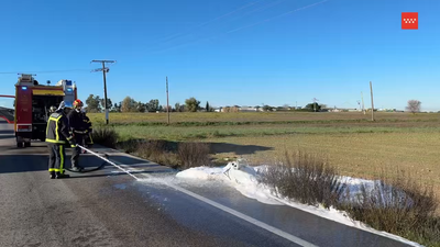 Dos heridos graves en Serranillos del Valle al chocar su moto contra un coche
