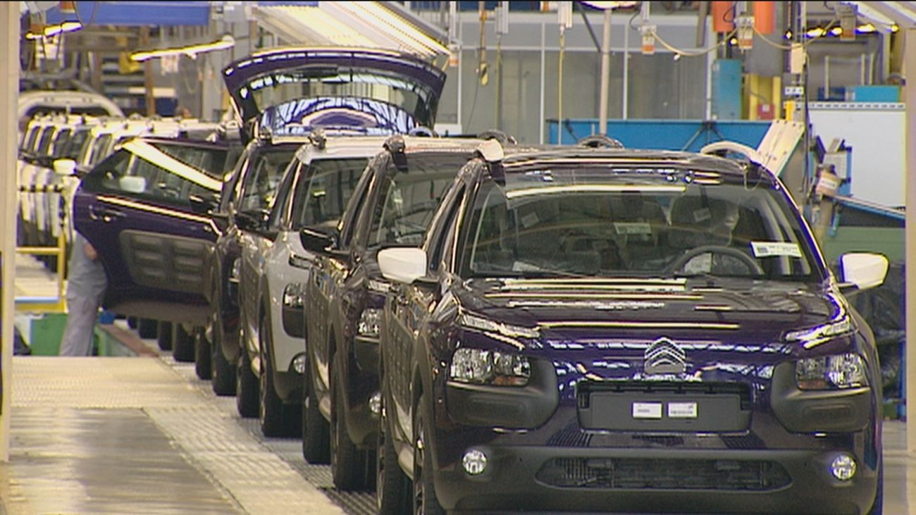 El 40% de los coches españoles se matriculan en Madrid, casi un millón en 2023