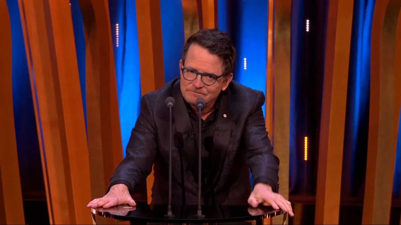 El mejor y más emotivo momento de los Bafta 2024: Michael J. Fox en el escenario