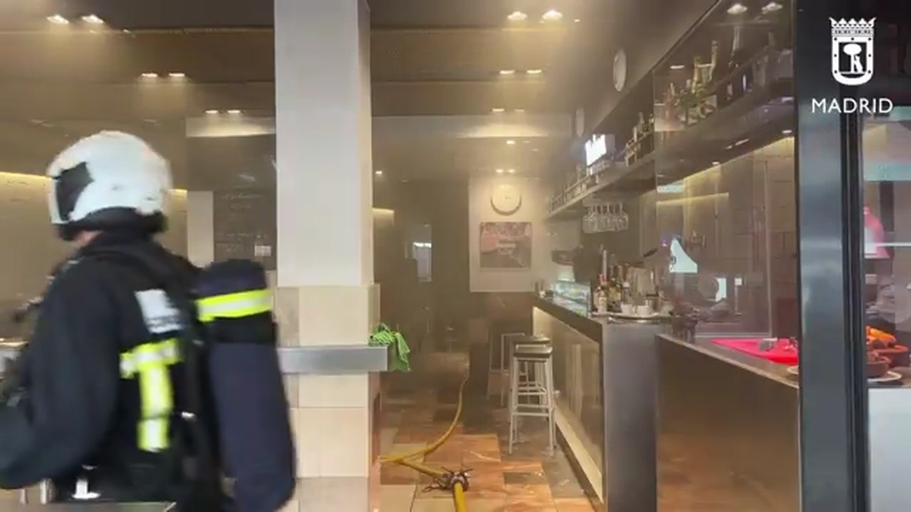 Incendio sin heridos pero con gran cantidad de humo en un restaurante de Chamberí