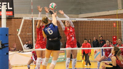 Doble derrota del Voleibol Alcobendas, que certifica su descenso de la Superliga femenina