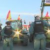 "Nos han tendido una trampa", la Guardia Civil limita el paso de tractores a Madrid