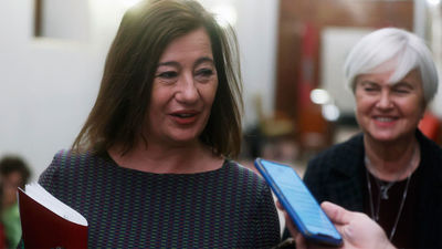 La trama de 'mordidas' en los contratos de emergencia de las mascarillas durante la pandemia afectaría a los gobiernos de Armengol y Torres