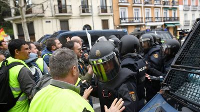 El delegado del Gobierno en Madrid justifica las cargas policiales en la tractorada