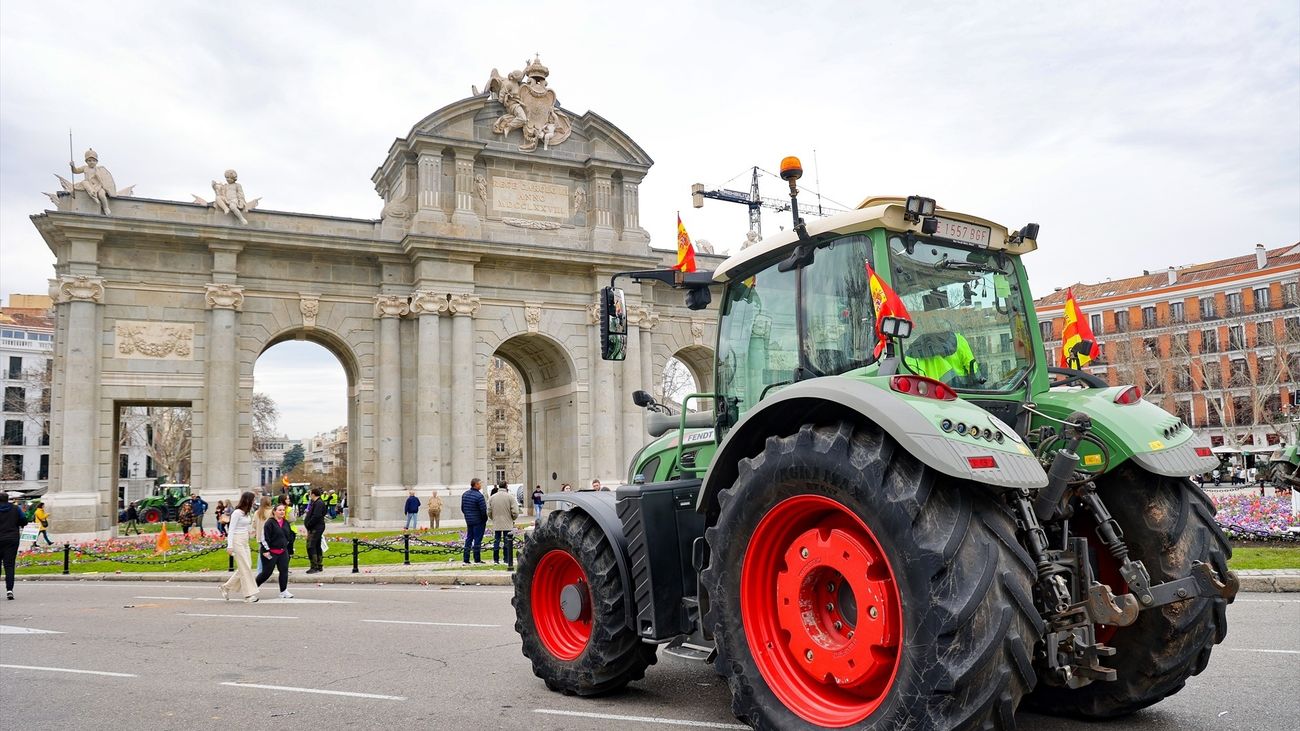 La organización que convocó la tractorada afirma que el delegado del Gobierno miente: "No hubo un pacto, sino una imposición”