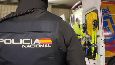 Apuñalado de gravedad un hombre en la calle de Antonio López