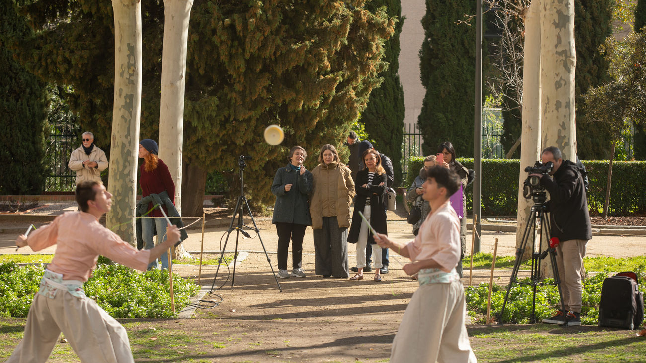Circo y música para celebrar la floración de los almendros de la Quinta de los Molinos