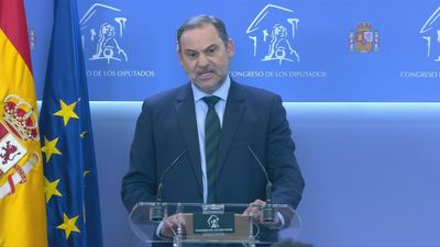 Abalos no dimite y desafía a Sánchez