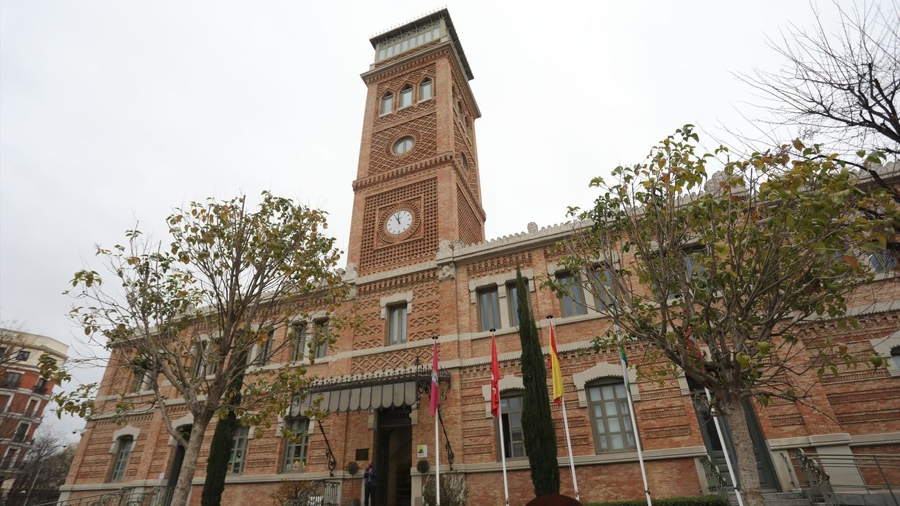 Fachada principal de la Casa Árabe de Madrid