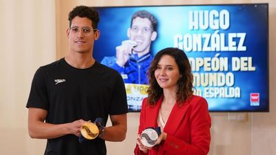 Ayuso recibe a Hugo González y destaca su “ejemplo de humildad, talento, disciplina y sacrificio”