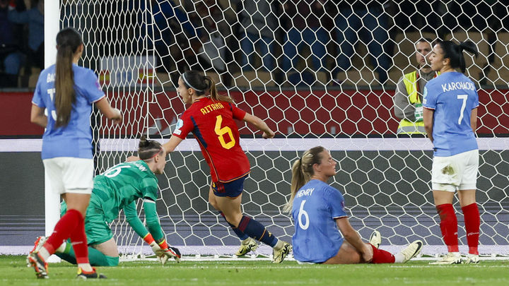 Aitana Bonmatí ante Francia / EFE