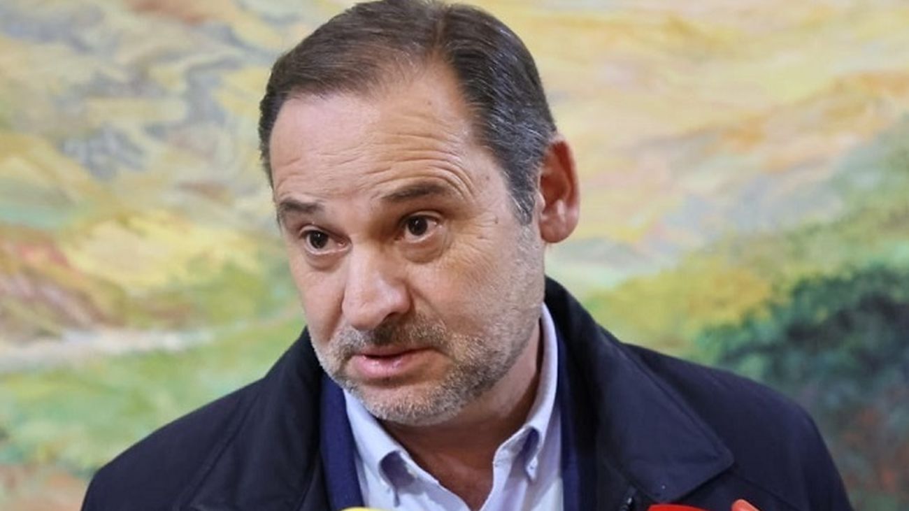 Abalos pide declarar voluntariamente como testigo ante el juez