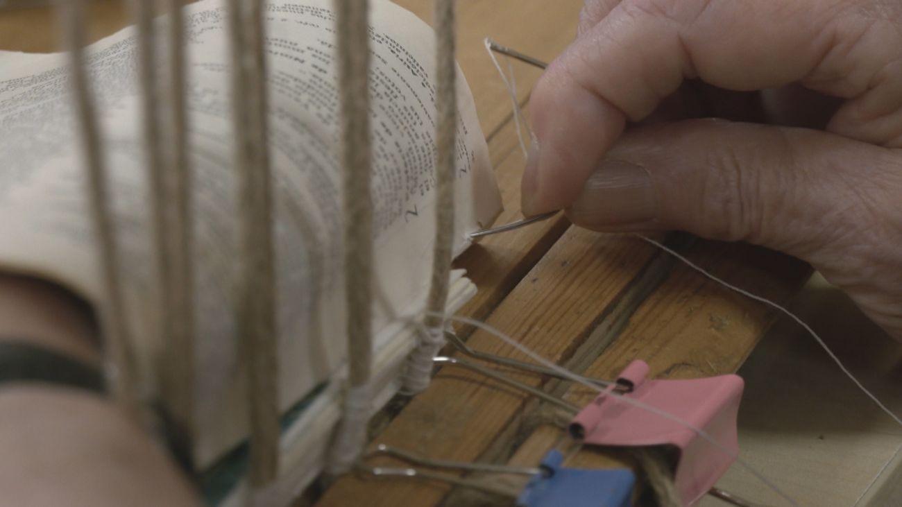 El arte de dar una nueva vida a los libros en Valdemorillo