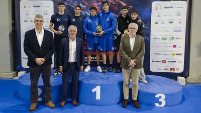 El Real Canoe, campeón de España de natación masculina y femenina
