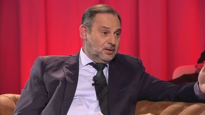 Un pinchazo telefónico apunta a fotos "que no se pueden enseñar" de un conseguidor "con el ministro"