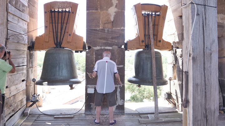 Santos, campanero de Barbadillo del Mercado / SILBERIUS DE URA