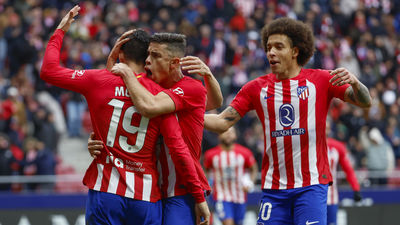 2-1. El Atlético de Madrid recupera la sonrisa aunque sufre para vencer al Betis