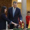 Felipe VI recibe a los niños ganadores del concurso '¿Qué es un rey para ti?'