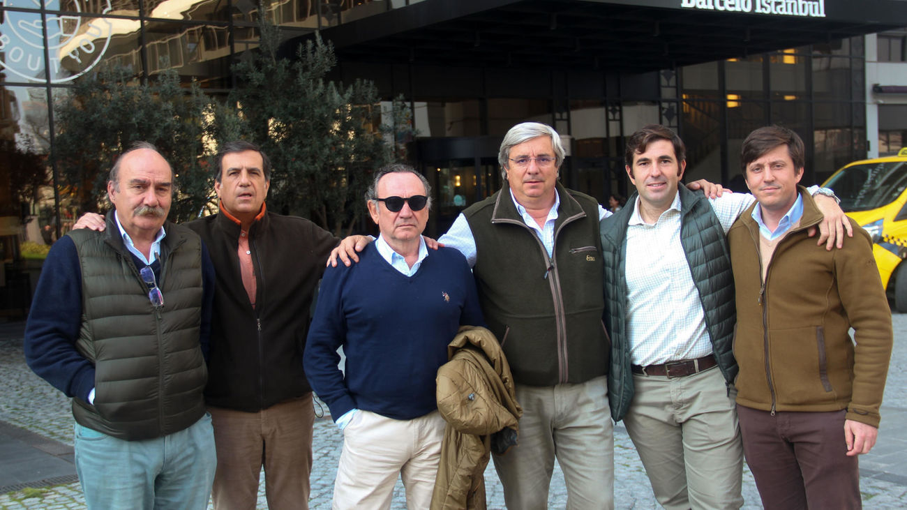 Vuelven a casa los 6 cazadores españoles retenidos un mes en Turquía