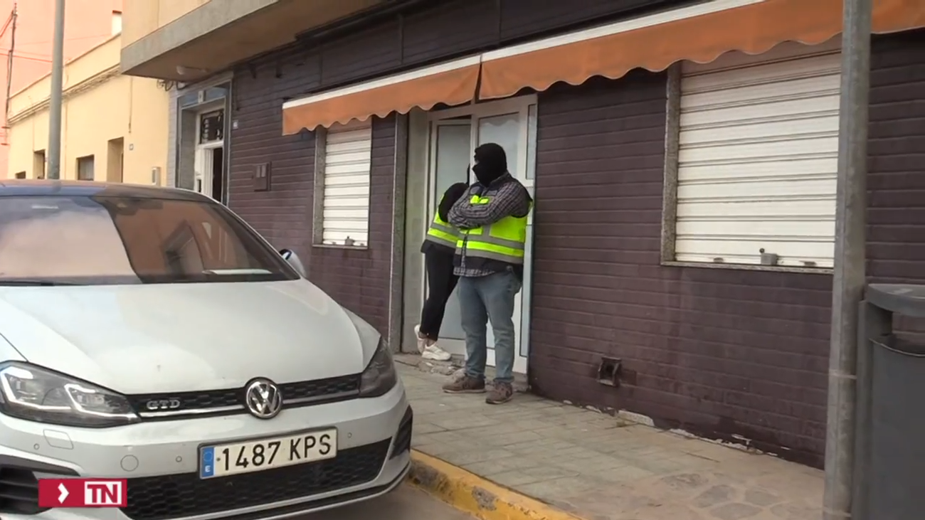 Seis detenidos en una operación por fraude en contratos públicos en torno a Coalición por Melilla