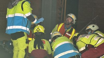 Herido muy grave un hombre de 64 años tras precipitarse en una obra en Collado Villalba