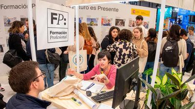 Los jóvenes apuestan por la Formación Profesional y es la opción líder para el empleo