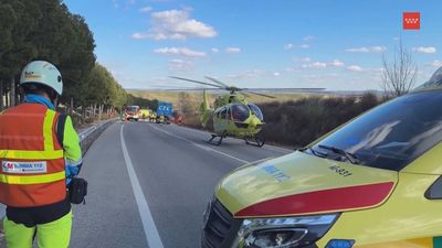 Dos mujeres graves en un choque frontal entre dos vehículos en Alcalá de Henares