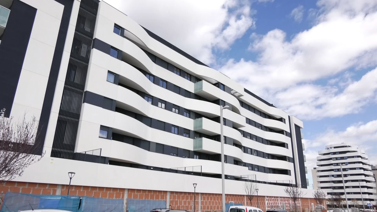 Sin luz y sin servicios básicos en El Cañaveral