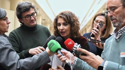 Montero apunta que los Presupuestos "probablemente" no agotarán todo el margen de déficit