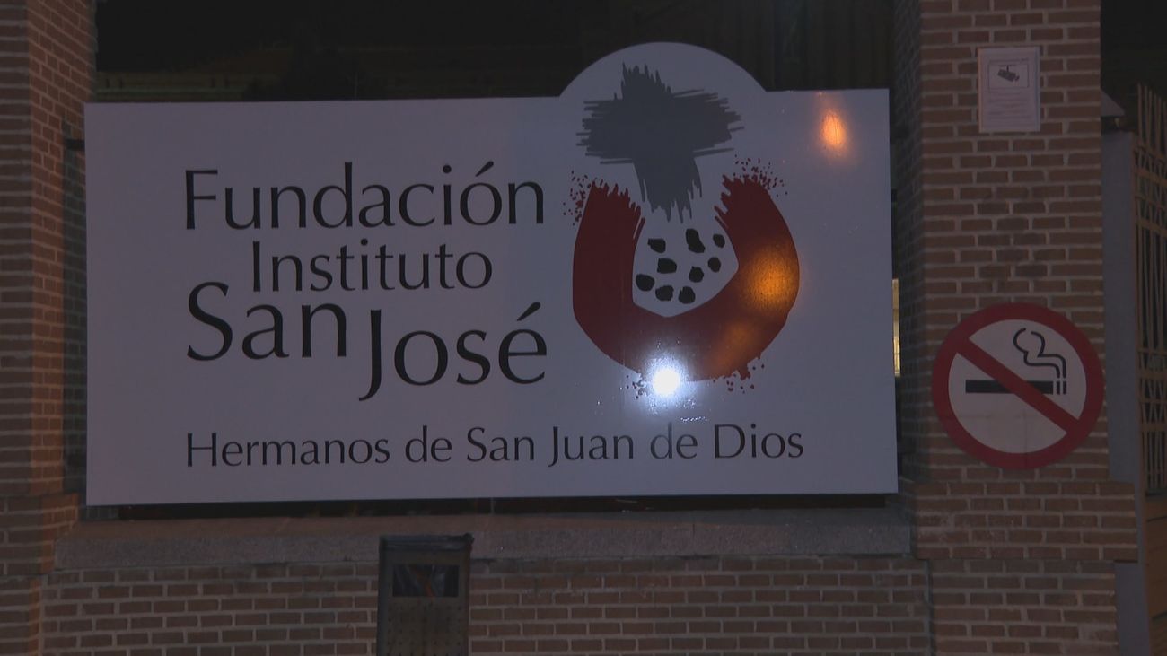 Muere un sanitario en la Fundación Instituto San José tras recibir un golpe en los testículos